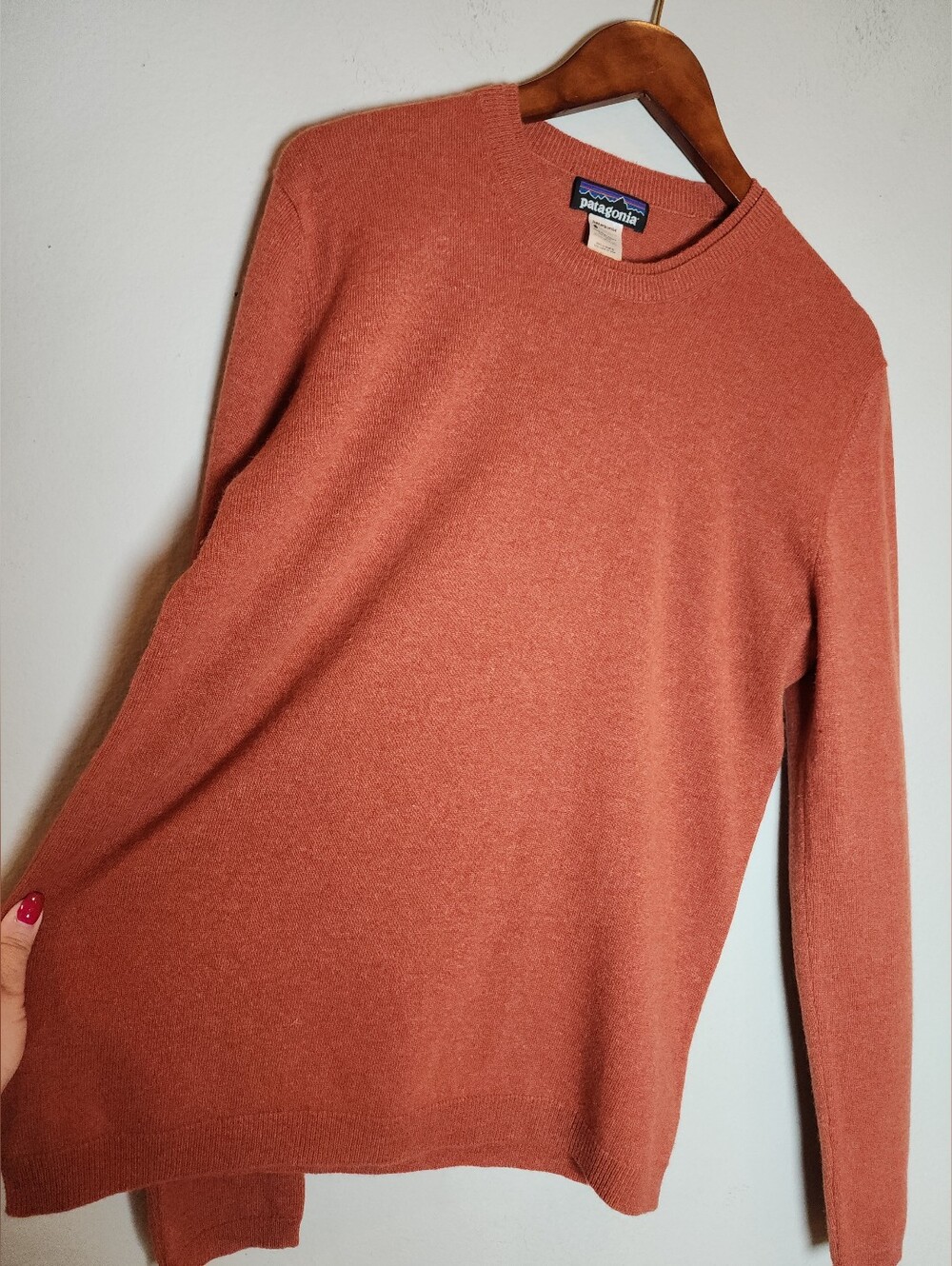 Patagonia 100% Cashmere Orange Crewneck Sweater Men's Size Medium - Picture 12 of 14